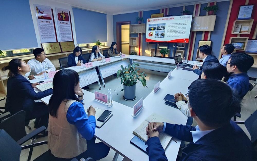 Nhóm kiểm tra tuần tra thứ năm của Ban Đảng Ủy ban Quản lý và Giám sát Tài sản Nhà nước đến Trung tâm Mới Cơ giới nghiên cứu và điều tra
